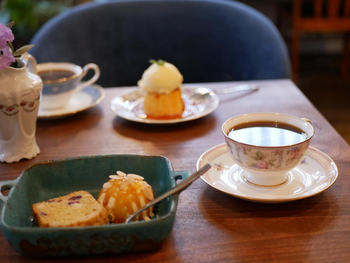 7 Rooms Hotel & Cafe Tōkyō Extérieur photo